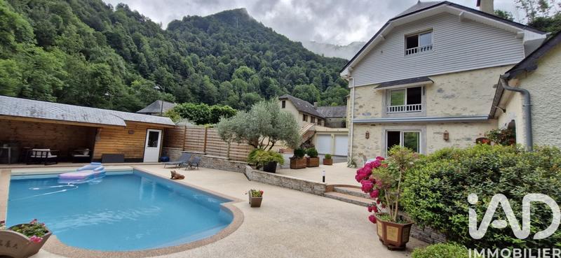 Maison de village - 111 m² - 6 pièces