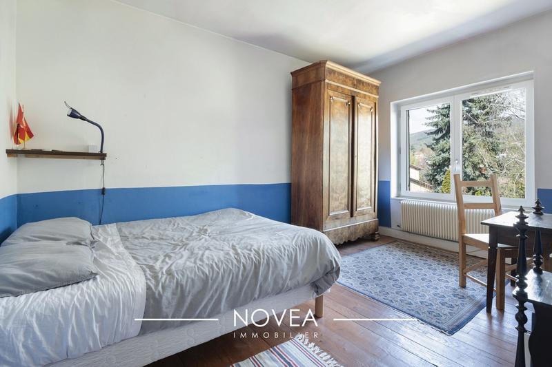 Maison ancienne - 307 m² - 9 pièces