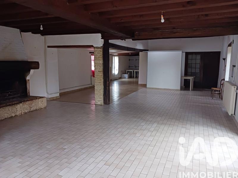 Maison - 222 m² - 2 pièces