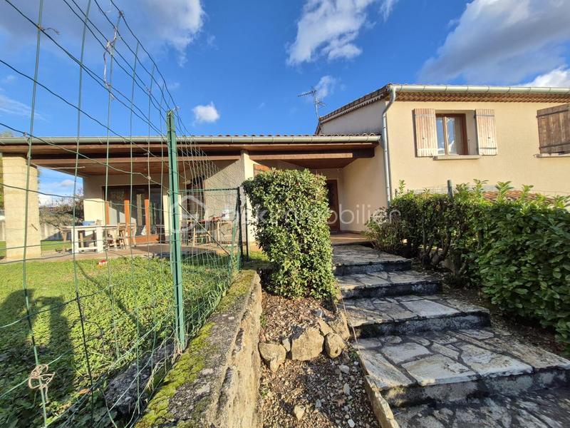 Maison - 188 m² - 7 pièces