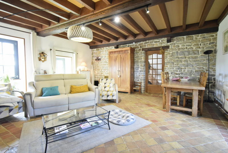 Maison - 300 m² - 11 pièces