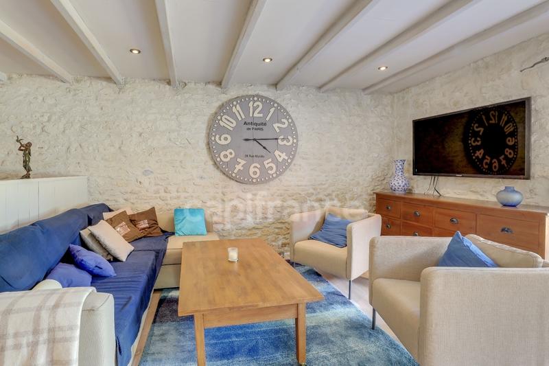 Maison - 267 m² - 8 pièces