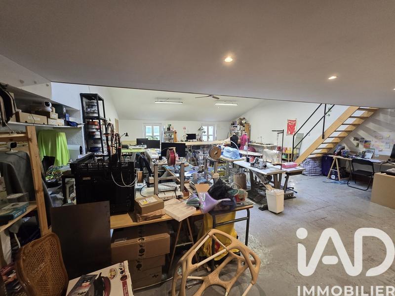 Loft - 115 m² - 2 pièces