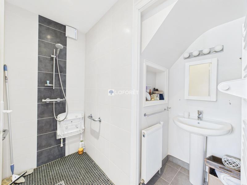 Maison traditionnelle - 135 m² - 6 pièces