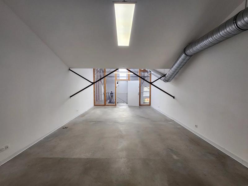 Local commercial - 380 m² - 8 pièces