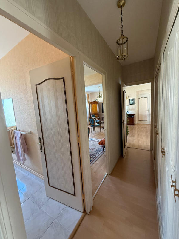 Appartement - 102 m² - 4 pièces