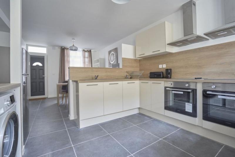 Maison - 141 m² - 9 pièces