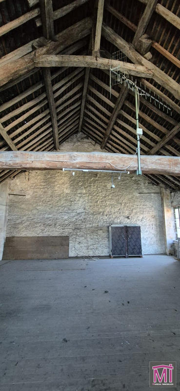 Maison traditionnelle - 190 m² - 8 pièces