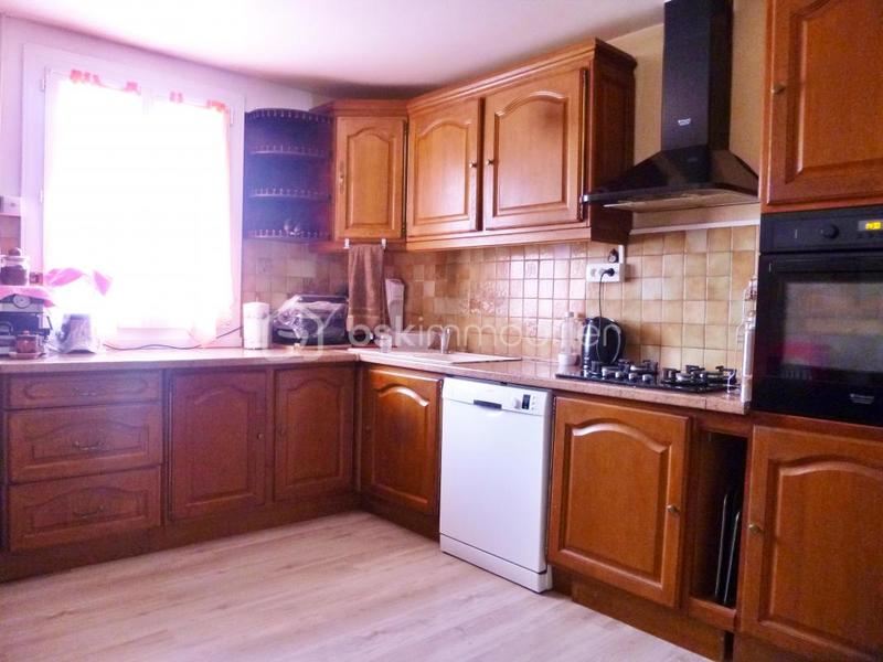 Maison traditionnelle - 90 m² - 4 pièces