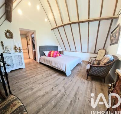 Maison - 189 m² - 6 pièces