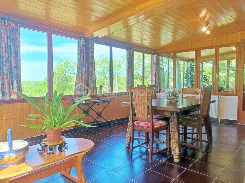 Maison traditionnelle - 157 m² - 6 pièces