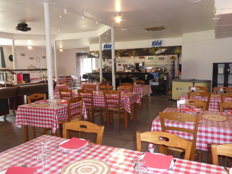 Maison - 327 m² - 4 pièces