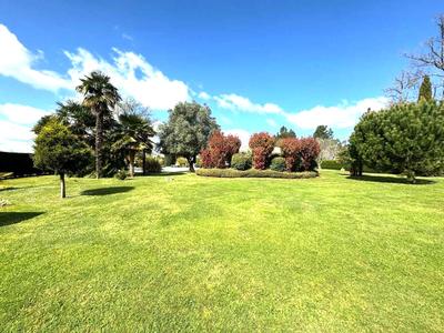 Propriété - 140 m² - 5 pièces