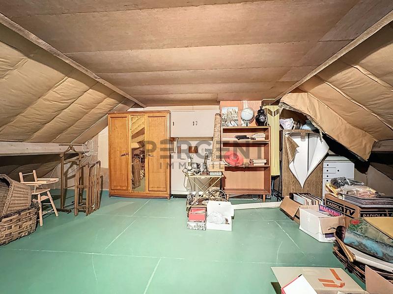 Maison - 97 m² - 6 pièces