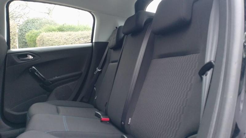 Peugeot 208 1.2 VTi s&amp;S 82 Signature