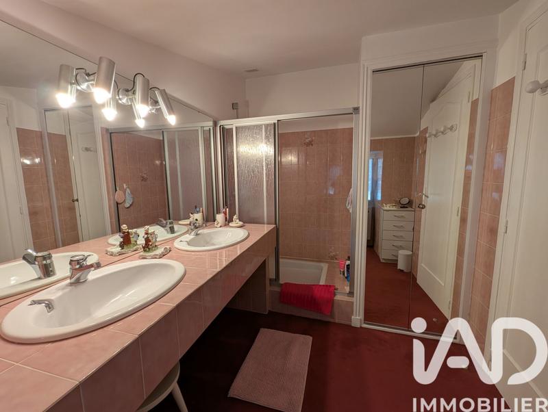 Maison - 176 m² - 5 pièces