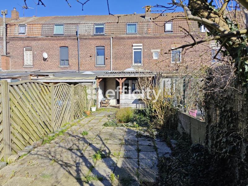 Maison - 86 m² - 4 pièces