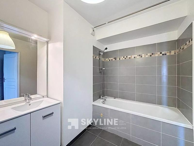 Appartement - 74 m² - 4 pièces