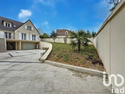 Maison - 182 m² - 7 pièces