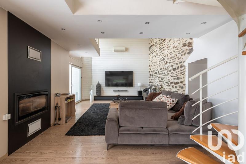 Maison - 249 m² - 6 pièces