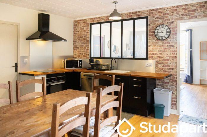 Chambre - 11 m² - 1 pièce