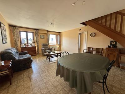 Maison - 111 m² - 4 pièces