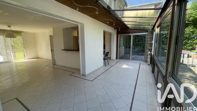 Maison - 138 m² - 6 pièces