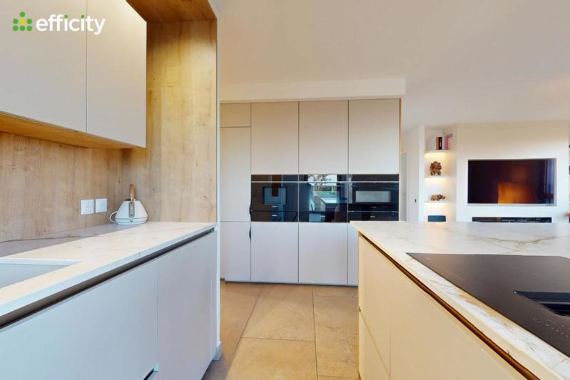 Appartement - 100 m² - 4 pièces