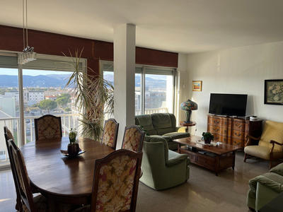 Appartement - 124 m² - 6 pièces