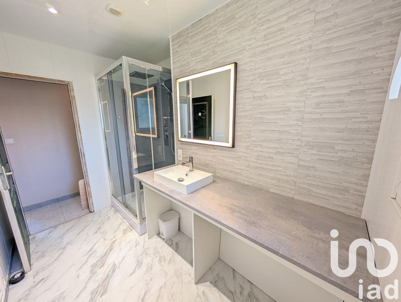 Maison - 138 m² - 6 pièces