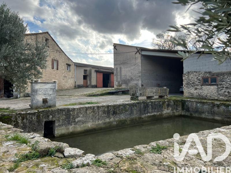 Maison - 310 m² - 10 pièces