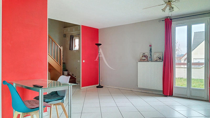 Maison - 104 m² - 6 pièces