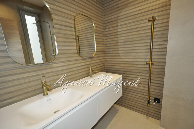 Appartement - 110 m² - 4 pièces