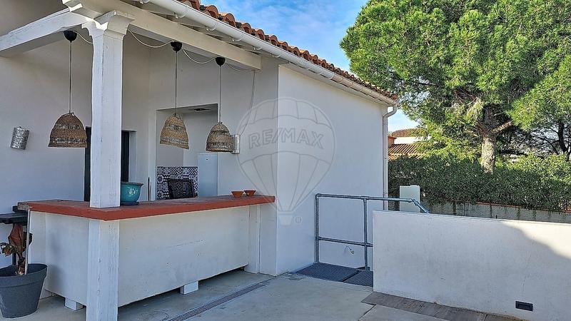 Villa - 243 m² - 7 pièces