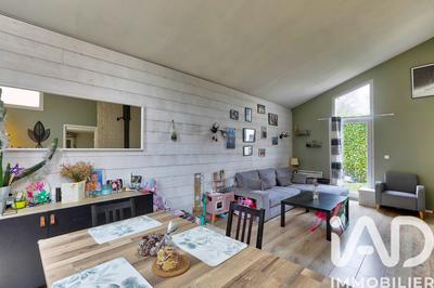 Maison - 96 m² - 5 pièces