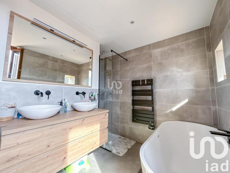 Maison de village - 145 m² - 5 pièces