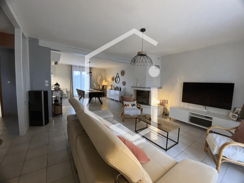 Maison - 170 m² - 6 pièces