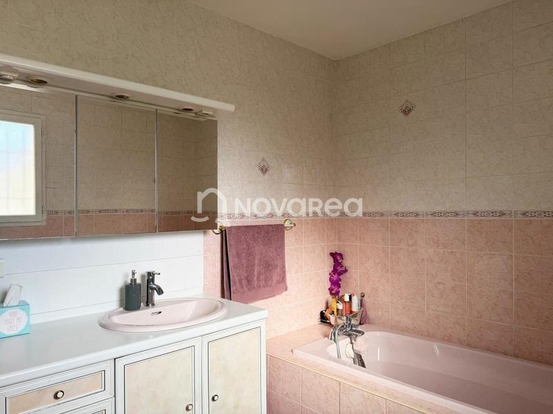 Maison - 140 m² - 6 pièces