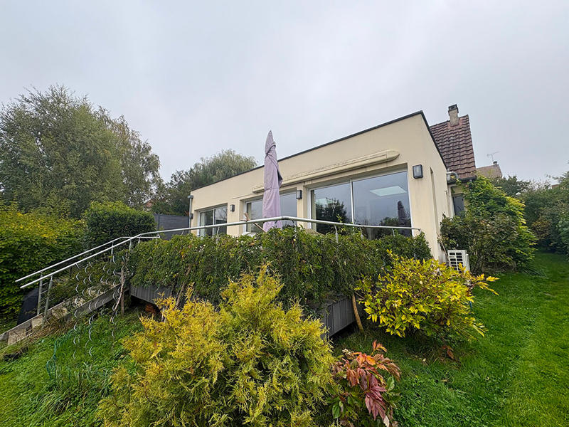 Maison - 181 m² - 7 pièces