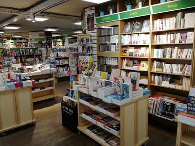 Le Pavé Dans la Mare