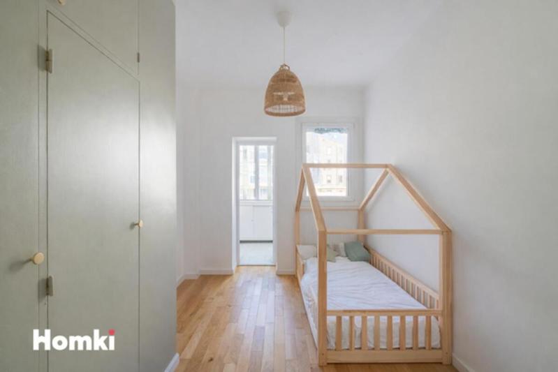 Appartement - 81 m² - 3 pièces