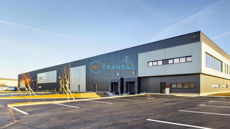 Entrepôt - 1 651 m²