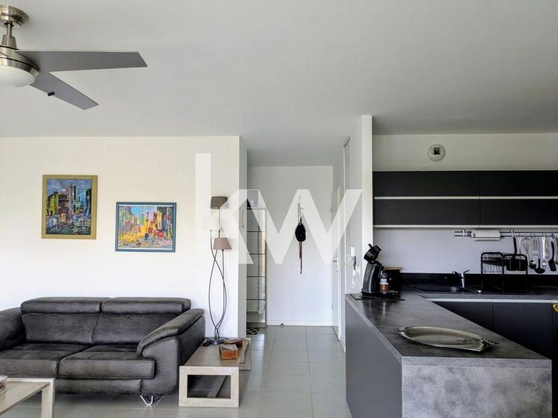 Appartement - 100 m² - 4 pièces