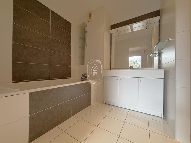 Appartement - 205 m² - 6 pièces