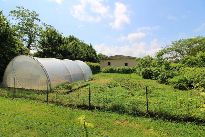 Maison - 242 m² - 7 pièces