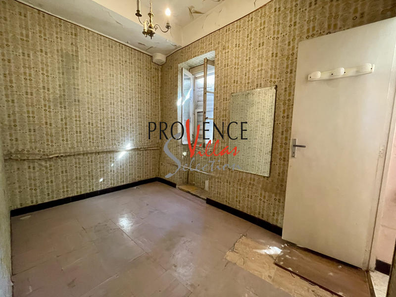 Maison traditionnelle - 140 m² - 6 pièces