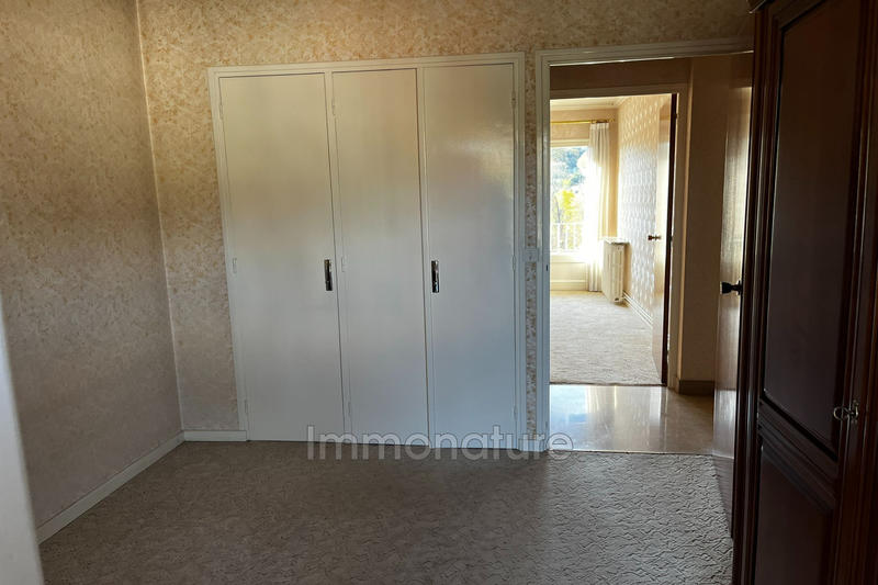 Appartement - 90 m² - 3 pièces