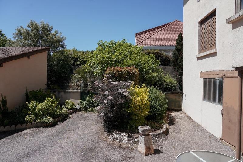 Immeuble - 153 m² - 6 pièces