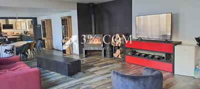 Longère - 237 m² - 6 pièces