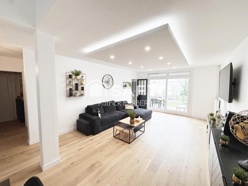 Maison - 94 m² - 5 pièces